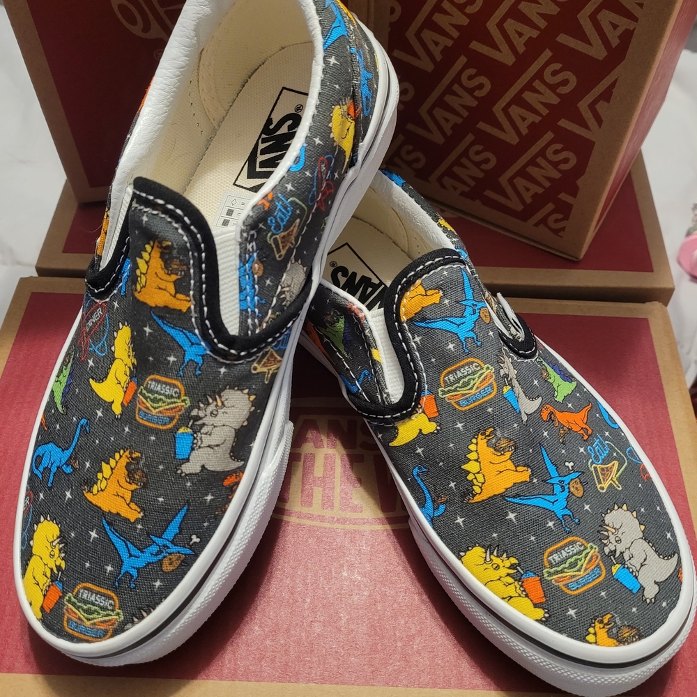 BRAND NEW Boys Size 1 Vans Black and Blue Dinosaur Print